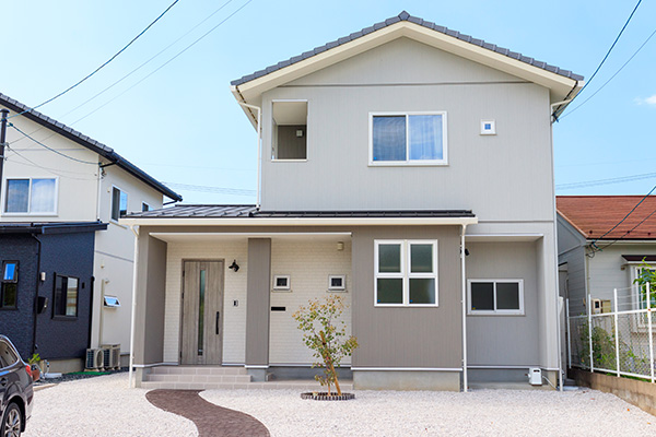長く住み続けるためのリフォーム（屋根・外壁）
